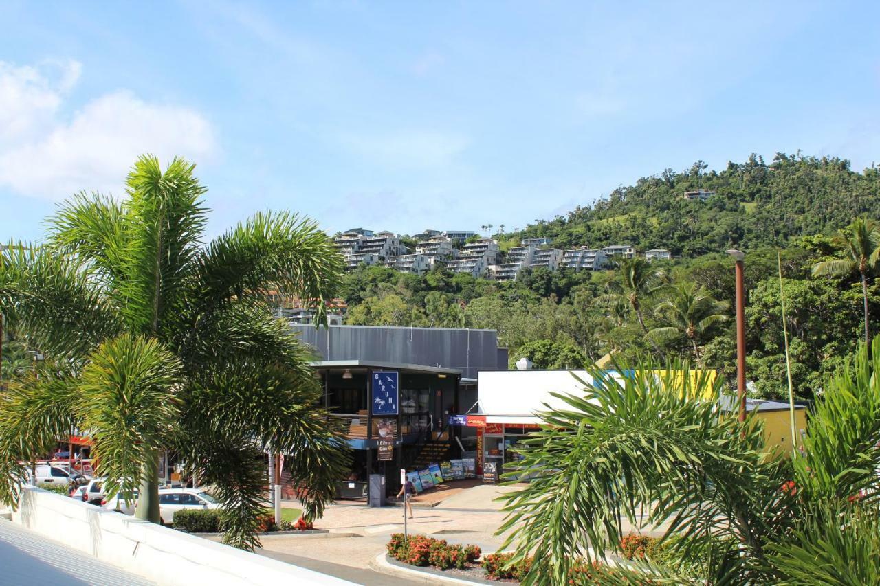 Colonial Court Beachfront Motel & Holiday Stay Airlie Beach Quarto foto